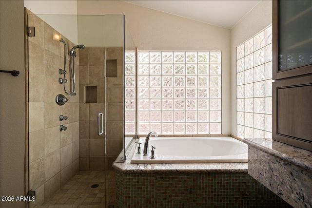 1221 E CLAIRE Drive, Phoenix, AZ 85022