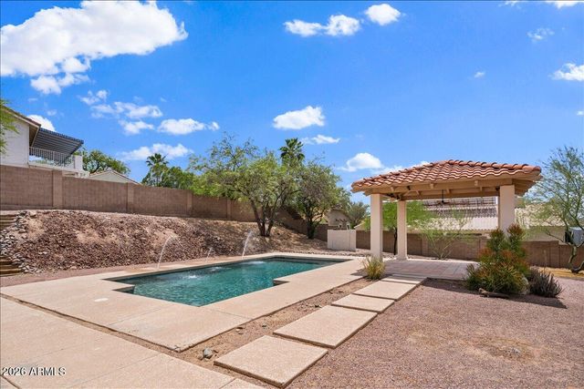 1221 E CLAIRE Drive, Phoenix, AZ 85022