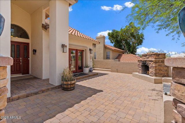 1221 E CLAIRE Drive, Phoenix, AZ 85022