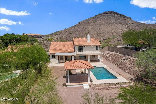 1221 E CLAIRE Drive, Phoenix, AZ 85022