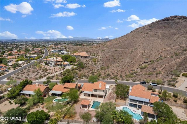 1221 E CLAIRE Drive, Phoenix, AZ 85022