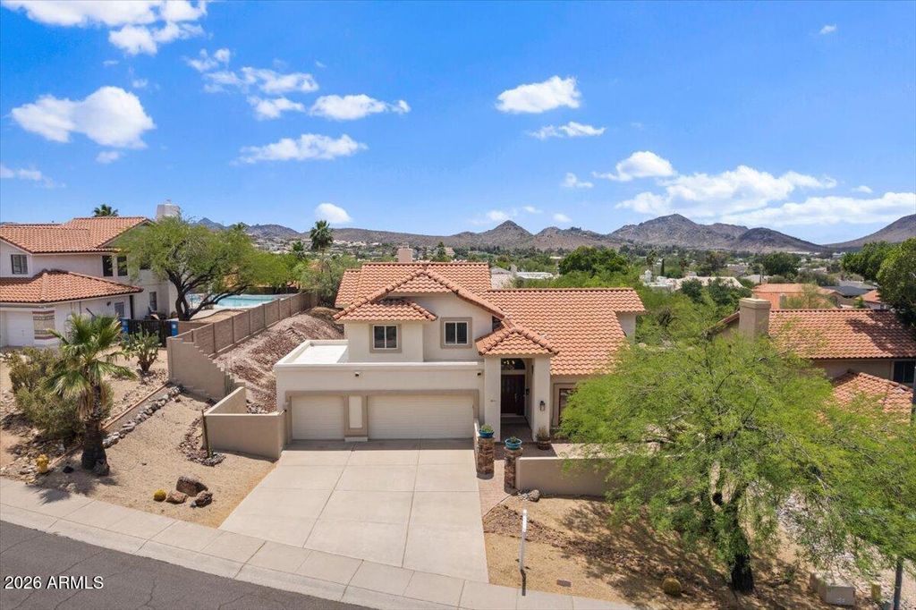 1221 E CLAIRE Drive, Phoenix, AZ 85022 — photo 2