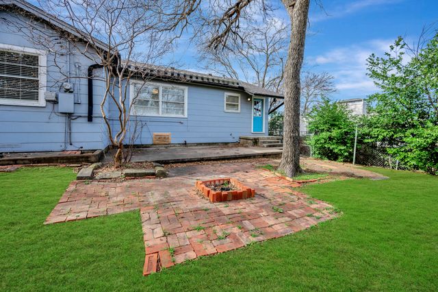 2509 Wayside Avenue, Fort Worth, TX 76110