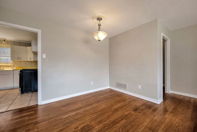 2509 Wayside Avenue, Fort Worth, TX 76110