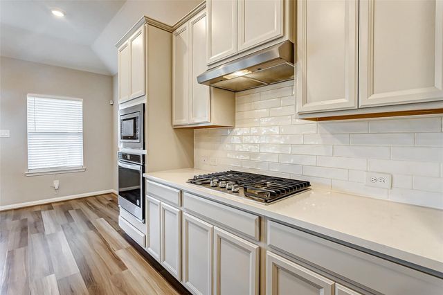 2165 Woodland Pine Drive, Conroe, TX 77384