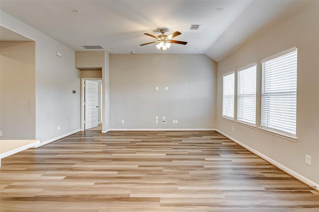 2165 Woodland Pine Drive, Conroe, TX 77384