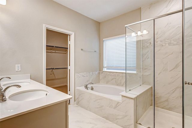 2165 Woodland Pine Drive, Conroe, TX 77384