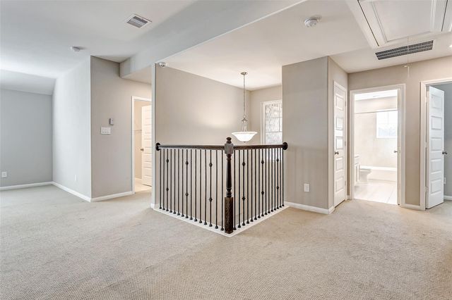 2165 Woodland Pine Drive, Conroe, TX 77384