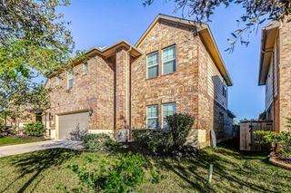 2165 Woodland Pine Drive, Conroe, TX 77384