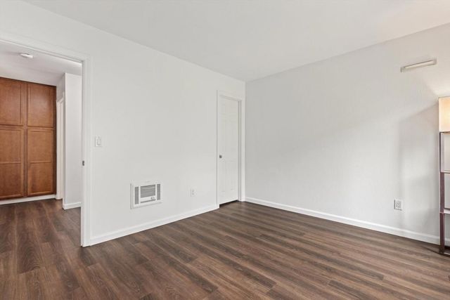 432 Edgehill Lane 157, Oceanside, CA 92054