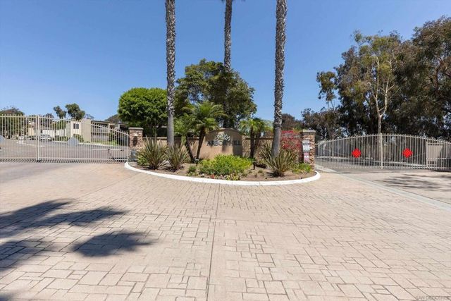 432 Edgehill Lane 157, Oceanside, CA 92054