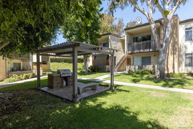 432 Edgehill Lane 157, Oceanside, CA 92054