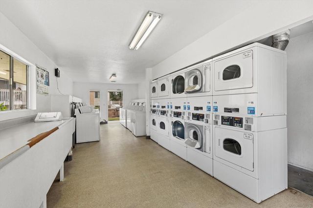 432 Edgehill Lane 157, Oceanside, CA 92054