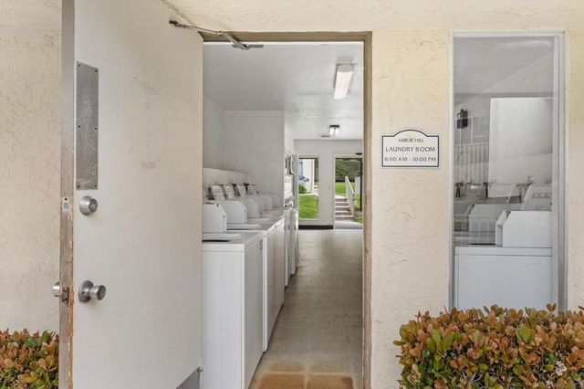 432 Edgehill Lane 157, Oceanside, CA 92054