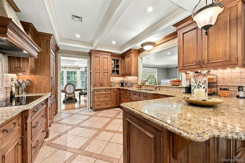 5 Hillsview Road, Stony Brook, NY 11790 — photo 5