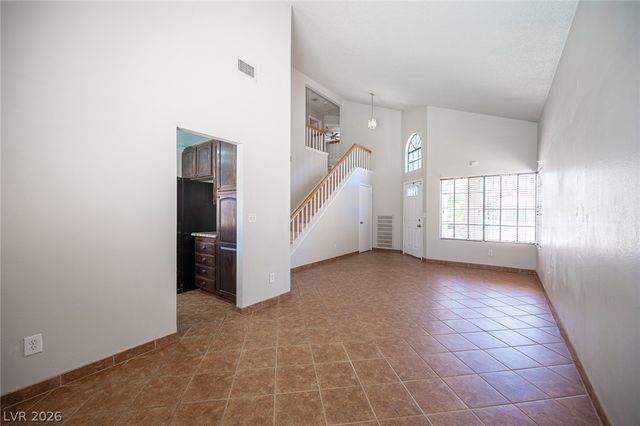 7660 Kalmalii Avenue, Las Vegas, NV 89147