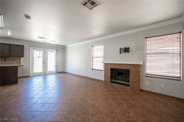 7660 Kalmalii Avenue, Las Vegas, NV 89147