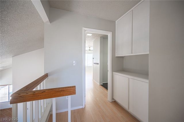 7660 Kalmalii Avenue, Las Vegas, NV 89147