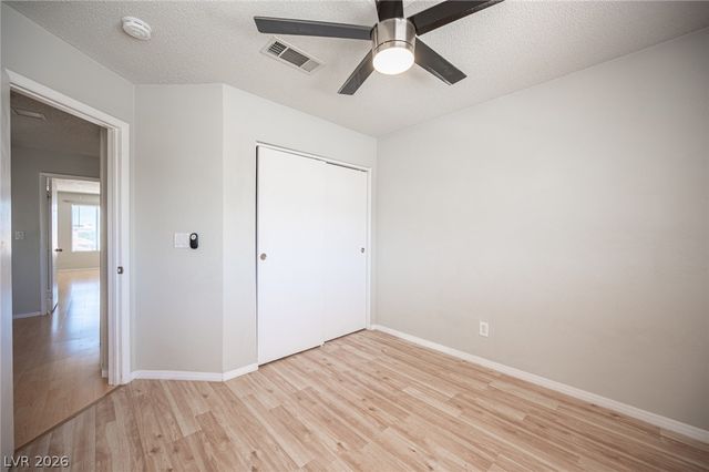 7660 Kalmalii Avenue, Las Vegas, NV 89147