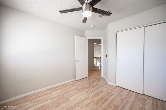7660 Kalmalii Avenue, Las Vegas, NV 89147