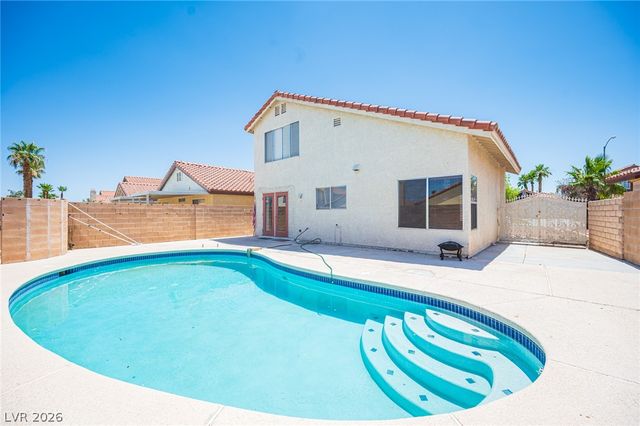 7660 Kalmalii Avenue, Las Vegas, NV 89147