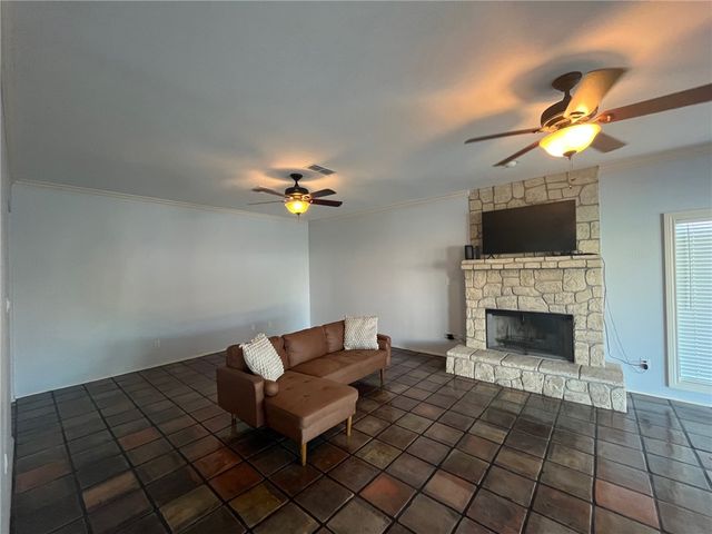 13614 Camino De Oro Ct, Corpus Christi, TX 78418