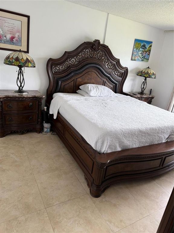 3710 Inverrary Drive 3T, Lauderhill, FL 33319