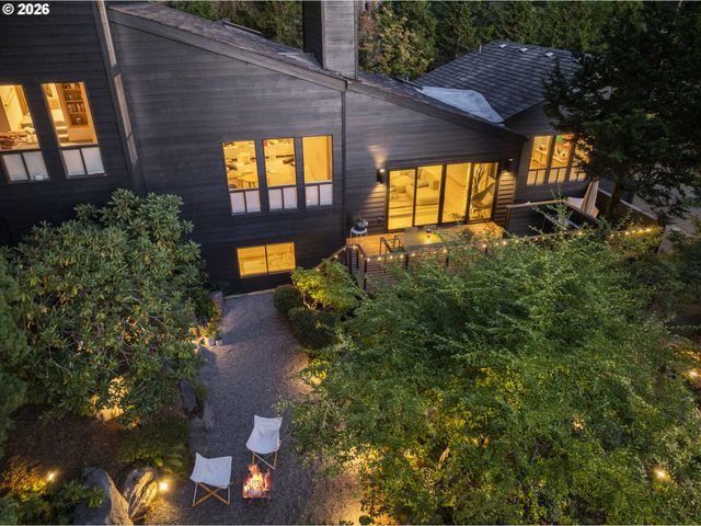 4202 Sw MELVILLE Ave, Portland, OR 97239