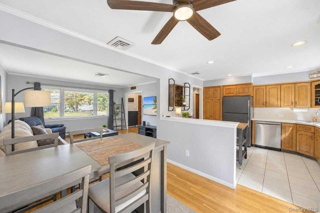 48 Prairie Drive, North Babylon, NY 11703