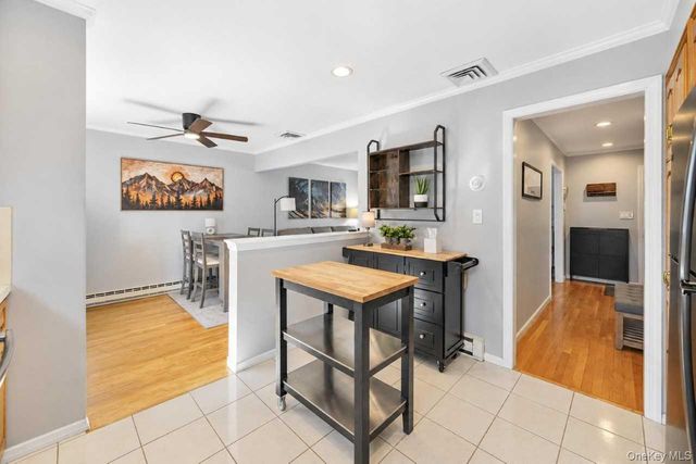 48 Prairie Drive, North Babylon, NY 11703