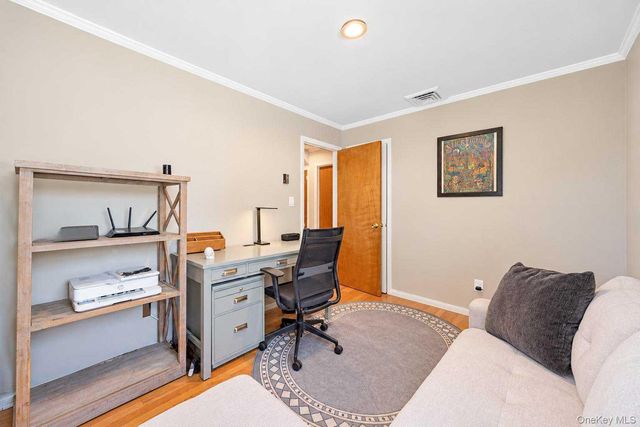 48 Prairie Drive, North Babylon, NY 11703