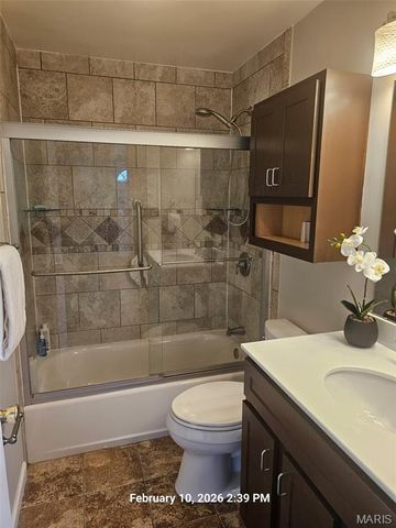 3668 Dixie Drive, St Ann, MO 63074