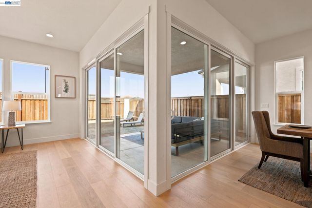 17693 Bushwick Lane, Lathrop, CA 95330
