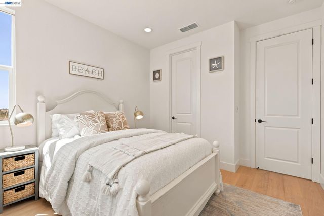 17693 Bushwick Lane, Lathrop, CA 95330