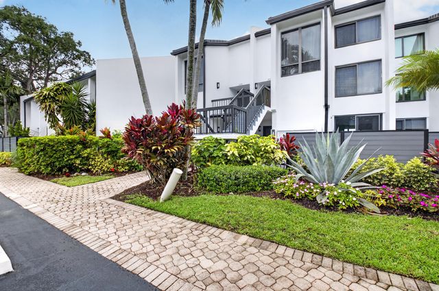 3604 Bridgewood Drive, Boca Raton, FL 33434