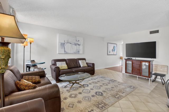 3604 Bridgewood Drive, Boca Raton, FL 33434