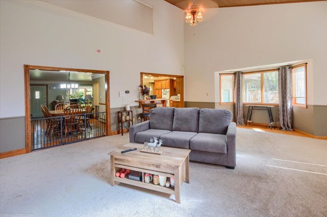 6453 Johnson Road, Flushing, MI 48433
