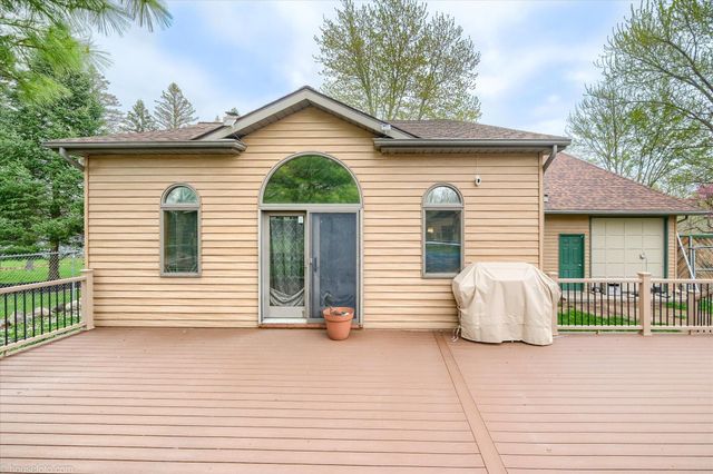 6453 Johnson Road, Flushing, MI 48433