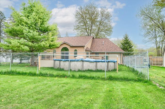6453 Johnson Road, Flushing, MI 48433