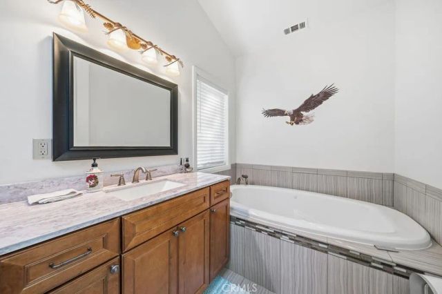 195 Knoll, Big Bear Lake, CA 92315