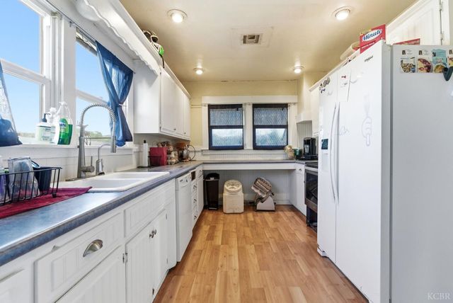 37801 Road 200, Woodlake, CA 93286