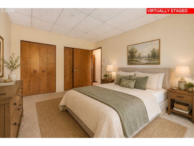 13775 Sw SCHOLLS FERRY Rd 106, Beaverton, OR 97008