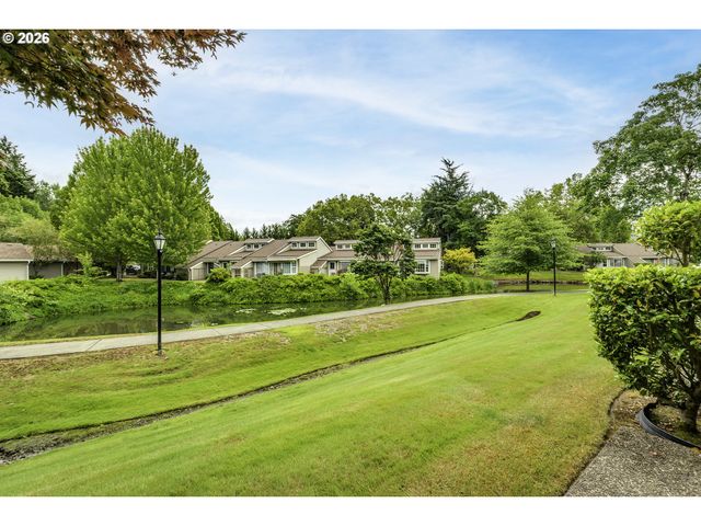13775 Sw SCHOLLS FERRY Rd 106, Beaverton, OR 97008