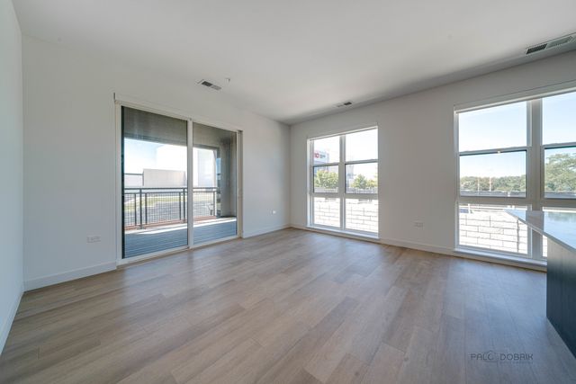 750 Hawthorn Row 3166, Vernon Hills, IL 60061