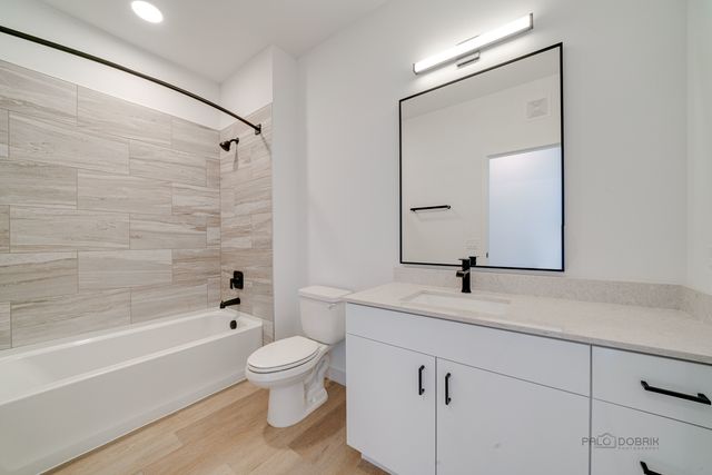 750 Hawthorn Row 3166, Vernon Hills, IL 60061