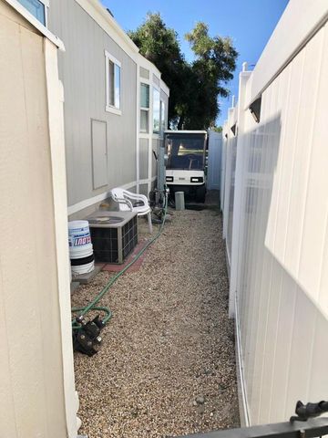 74711 Dillon Rd Spc 21, Desert Hot Springs, CA 92241