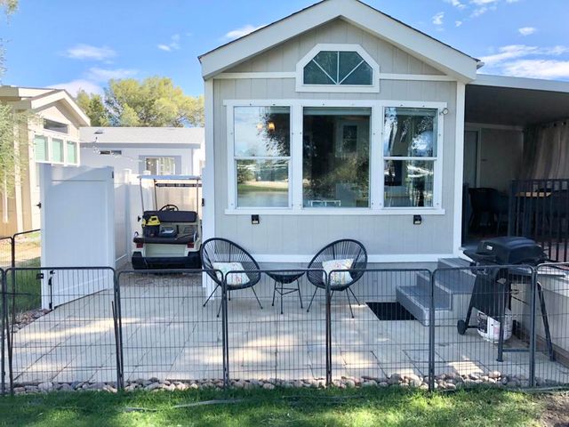 74711 Dillon Rd Spc 21, Desert Hot Springs, CA 92241