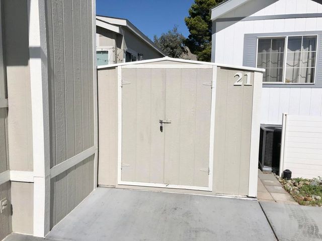 74711 Dillon Rd Spc 21, Desert Hot Springs, CA 92241