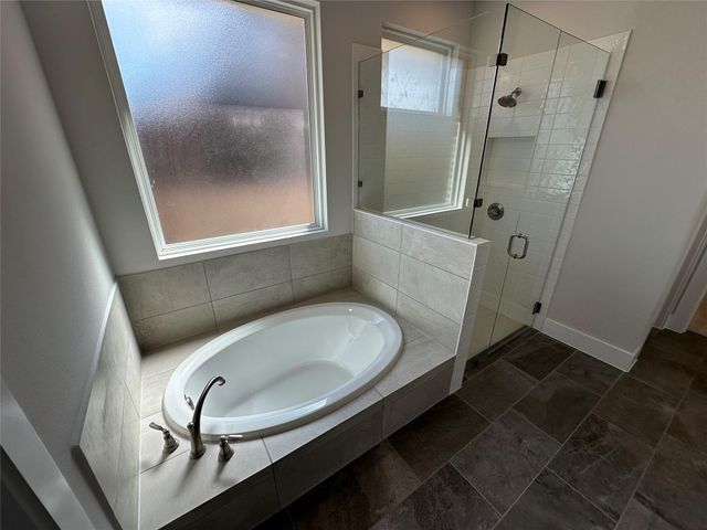 2504 Dapple Gray LN, Leander, TX 78641