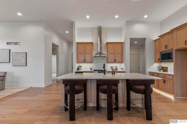3520 Tree Line Drive, Lincoln, NE 68516